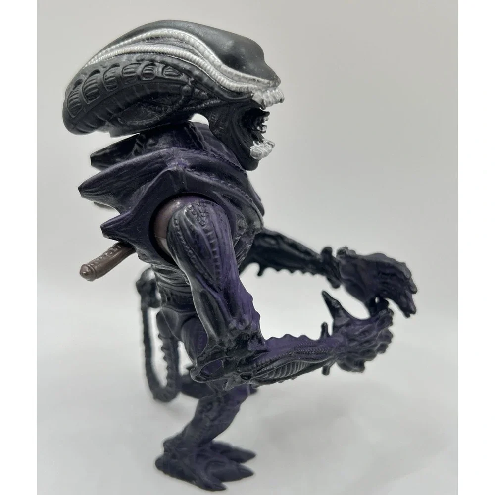 Vintage 1992 Kenner ALIENS Gorilla Alien Purple Version Action Figure Rare